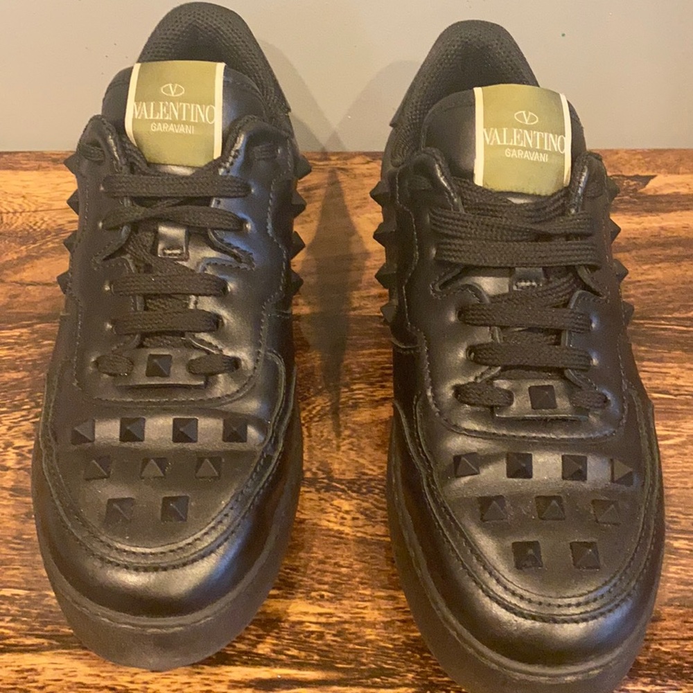 Valentino rockstud sneakers